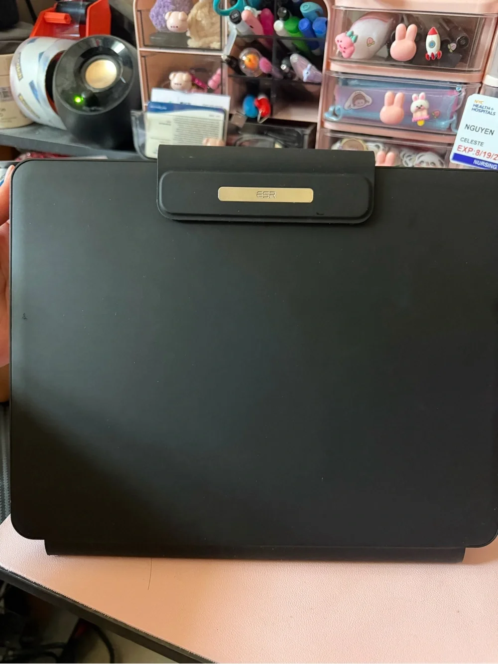 ESR magnetic keyboard case, ipad 13inch